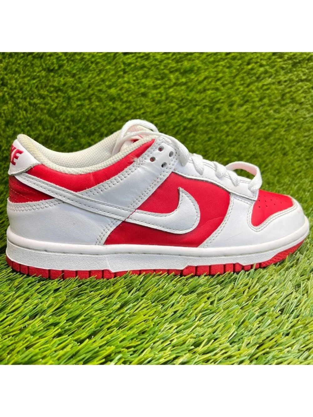 Nike Dunk Low Boys Size 4Y Red White Athletic Leather Basketball Shoes Sneakers